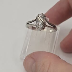 Vintage Sterling Silver White Crystal band Ring size 8.5